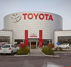 توقف خط إنتاج سيارات Harrier  و RAV4 بعد انفجار في إحدى مصانع 