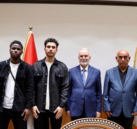 محافظ بغداد يستقبل وفد نادي الحسين الرياضي