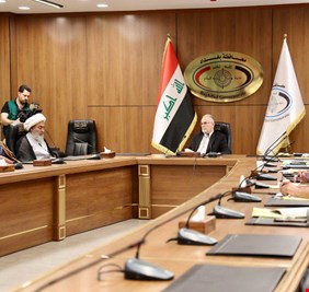 محافظ بغداد يلتقي وفود شيوخ مناطق العاصمة و يبحث الواقع الخدمي معهم