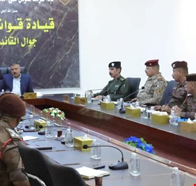 وزير الداخلية يترأس اجتماعاً في مقر جوال القائد في القائم