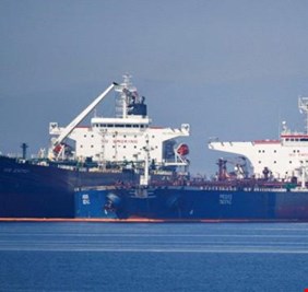 ايران ترد على العراق بشأن تهريب النفط عبر وثائق مزورة