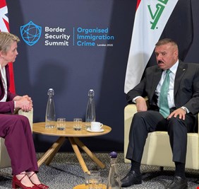 وزير الداخلية يلتقي نظيرته البريطانية ويبحث معها الاستعدادات الجارية لقمة أمن الحدود