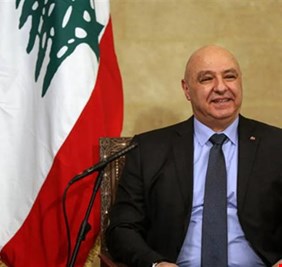 العراق يدعو الرئيس اللبناني لزيارته