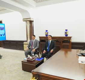 الحكومة تعلن إنجاز 1000 مدرسة ضمن العقد الصيني