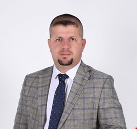 رابطة معلمي البصرة ترد على النقابة : لا  تمثلونا