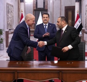 العراق يوقع اكبر اتفاقية لتوليد الكهرباء مع أمريكا