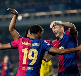 برباعية نظيفة.. برشلونة يمزق شباك بروسيا دورتموند معززا مكانه في دوري الأبطال