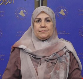 نائبة تساءل رئاسة الوقف السني بسبب خطيب متهم