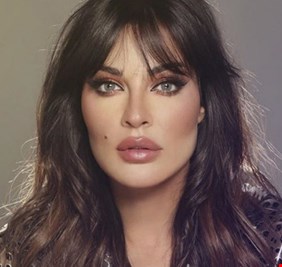 نادين نجيم تكشف جانبا شخصيا في بث مؤثر على سناب شات