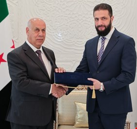 بغداد تدعو الجولاني رسمياً إلى القمة العربية