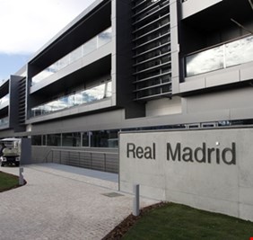 مفاجأة صاعقة .. لأول مرة في التاريخ شاب عربي لرئاسة ريال مدريد