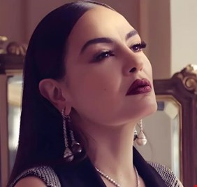 شريهان تشعل الجدل برسالة عن علم مصر