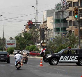 العراق يمنع حركة الدراجات النارية و سيارات الحمل في بغداد