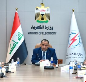 العراق يبحث مع الإمارات انشاء محطات كهرباء شمسية