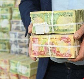 نائبة تطالب بإطلاق مستحقات الموظفين بعد تأخر الموازنة