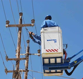 الهندي يكشف تخصيص 200 مليار لدعم الكهرباء في كربلاء