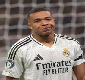 جماهير باريس سان جيرمان تسخر من مبابي.. وجماهير ريال مدريد ترد