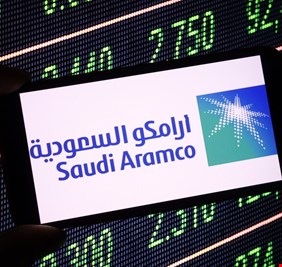 أرامكو السعودية تدرس بيع أصول لتوفير السيولة
