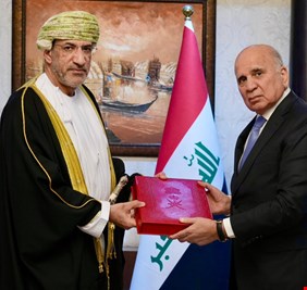 سلطان عُمان يبعث برسالة خاصة إلى رئيس العراق