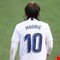 ريال مدريد يختار خليفة مودريتش لارتداء القميص رقم 10