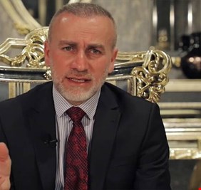 نائب كردي يهاجم وزارة المالية بسبب ايقاف رواتب موظفي الإقليم