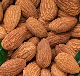 يحمي من السرطان والسكري.. فوائد كثيرة للوز