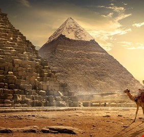 السر الأعظم للجيزة.. اكتشاف مثير تحت أهرامات مصر قد يغير تاريخ البشرية!