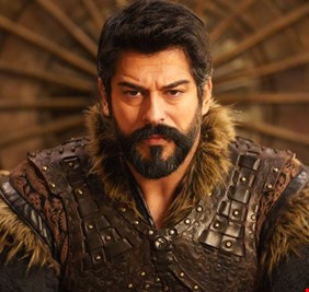 مسلسل المؤسس عثمان.. هل يطوي بوراك أوزجيفيت صفحة البطولة؟