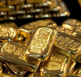 الذهب يرتفع أكثر من 3 بالمائة متأثراً بتوترات المنطقة