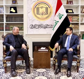 الاعرجي يناقش مع السفير الايراني خفض التوترات