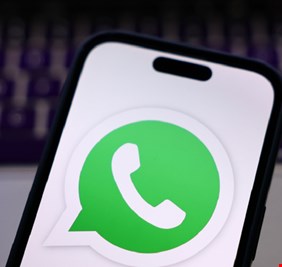 واتس آب يثير جدلا واسعا بتحديث شكلي مفاجئ