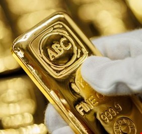 الذهب يتجه لتكبد ثاني خسارة اسبوعية مع تأثر الأسعار بالدولار