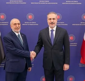 المشهداني يدعو تركيا لعدم ترحيل العراقيين قسراً