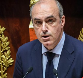 عثر عليه مشنوقاً .. انتحار مسؤول فرنسي كبير