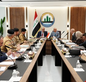 بنگين ريكاني يناقش تفاصيل مدينة الفرسان السكنية لمنتسبي الدفاع