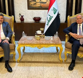 الخارجية تبحث مع السفارة الأمريكية ملف النفط و التحديات المالية