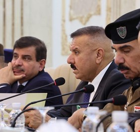 خلال لقائه نائبي وزيري داخلية إيران وباكستان.. وزير الداخلية يؤكد أن الشعب العراقي يفخر ويتشرف بخدمة زائري الأربعين