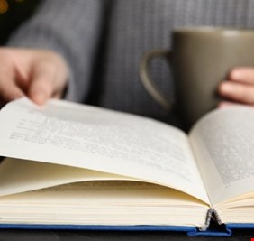 دماغك لا يشيخ مع القراءة!.. دراسات علمية تثبت