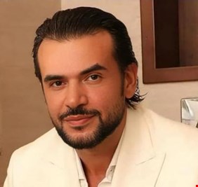 بعد غياب 15 عاما عن الإخراج.. سامو زين يطل بـ«باب وخبط»