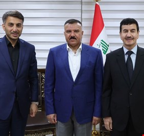 وزير الداخلية يلتقي محافظ النجف الأشرف ورئيس مجلسها