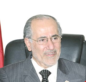 موفق الربيعي يبحث عن وظيفة