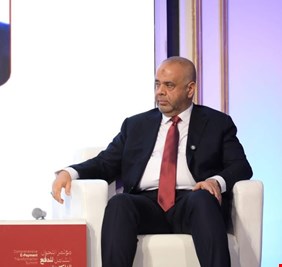 مدير عام شركة توزيع المنتجات النفطية يشارك في مؤتمر التحول الشامل للدفع الالكتروني