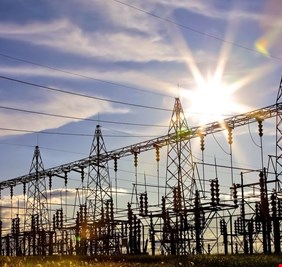 مصر تخطط لتصدير الكهرباء إلى ثلاث دول بينها العراق