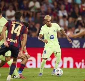 برشلونة يقلب الطاولة على ليفانتي بسيناريو درامي في الدوري الإسباني