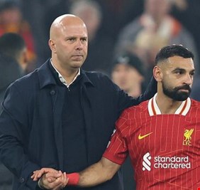 رغم التوقعات الكبيرة.. سلوت يوجه ضربة قوية لمحمد صلاح