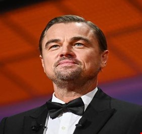 ليوناردو دي كابريو يتخذ قرارا جريئا مع بلوغه الخمسين