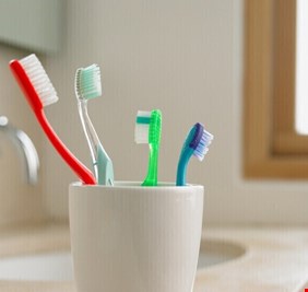 كيفية اختيار فرشاة الأسنان المناسبة