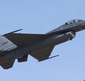 الـ F16 العراقية تغير على وادي الشاي