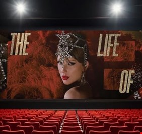 تايلور سويفت تعرض ألبومها الجديد في السينما قبل طرحه رسميا