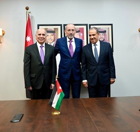 العراق يشارك باجتماع ثلاثي مع مصر و الاردن
